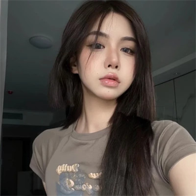 最新2025年女生头像图片