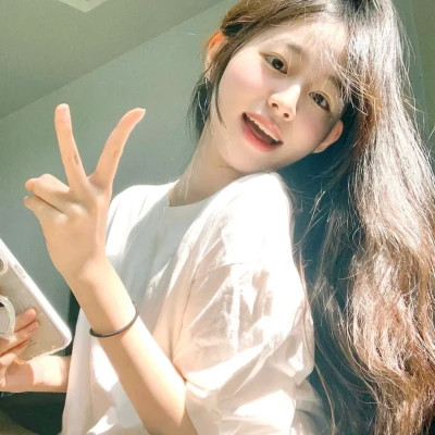 精选2025年女生头像图片