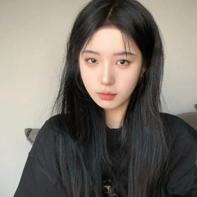 精选2025年女生头像图片