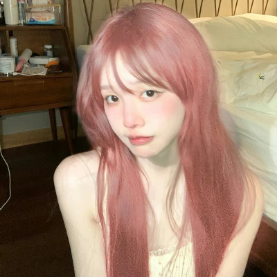 精选2025年女生头像图片