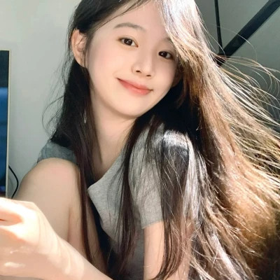 精选2025年女生头像图片