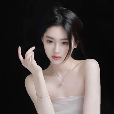 时尚潮流的2025年女生头像图片