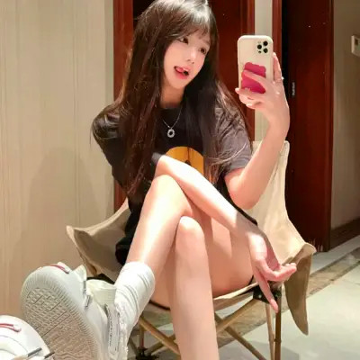 超级好看的2025年女生头像图片