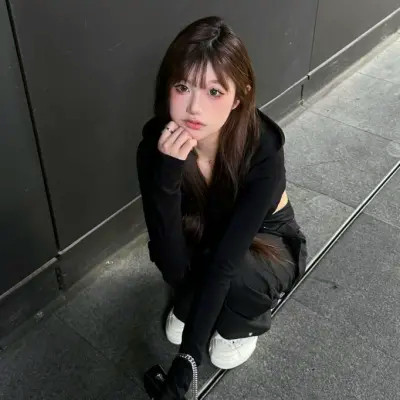 2025年流行女生头像高清大图