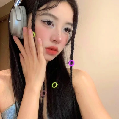 2025精选真人女生头像