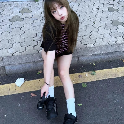 2025最受欢迎的真人女生头像