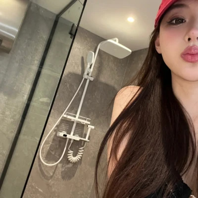 2025年最IN潮流个性女生头像图片
