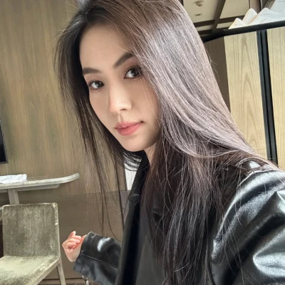 2025年最IN潮流个性女生头像图片