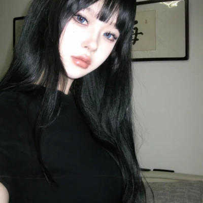 2025年新款热门女生头像