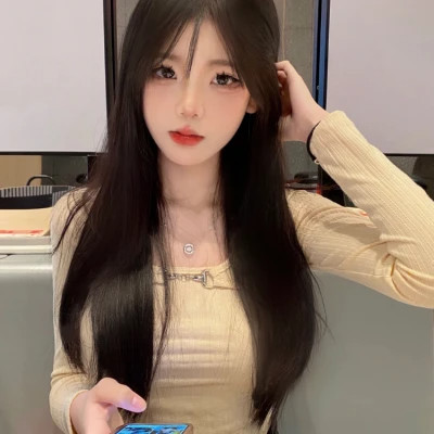 2025年高清绝美女生头像图片