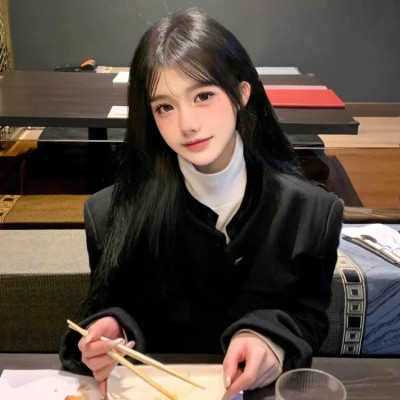2025年高清绝美女生头像图片
