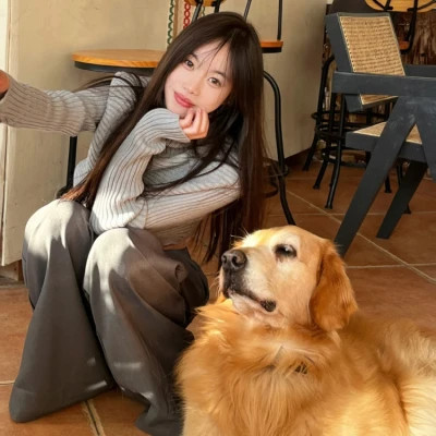 2025年高清绝美女生头像图片