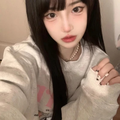2025年引领潮流时尚女生头像图片