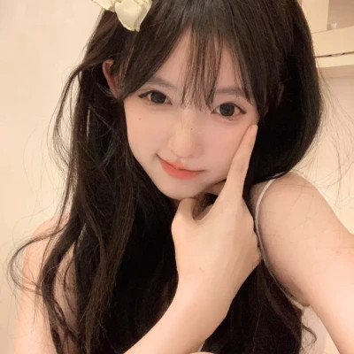 2025年引领潮流时尚女生头像图片