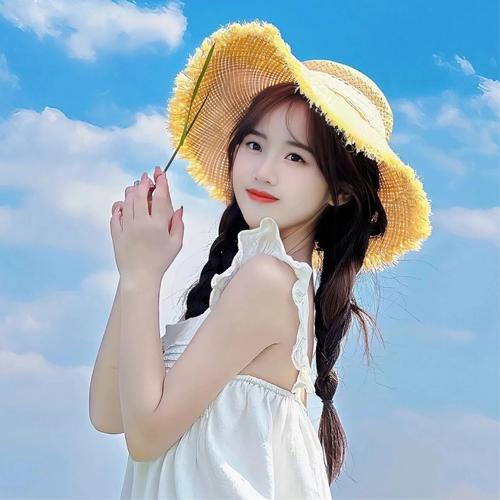 2025年网上最火的女生头像图片