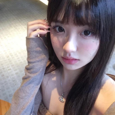 2025最新潮流女生头像