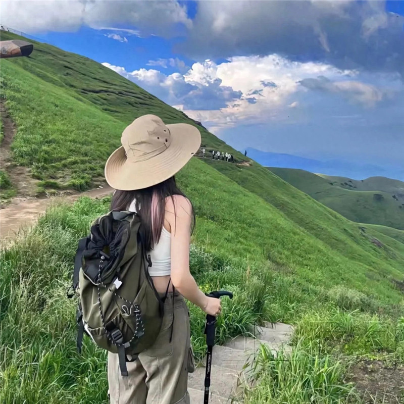 高级自由感女生头像图片