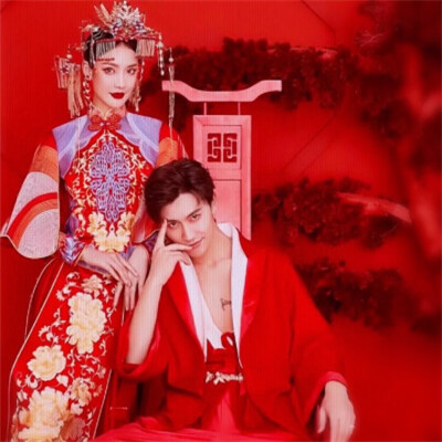 新郎新娘一左一右结婚情侣头像图片