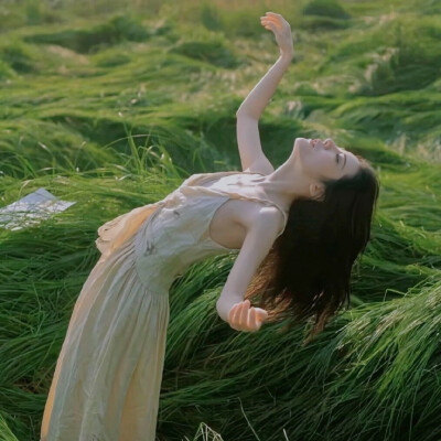 氛围感女头图片