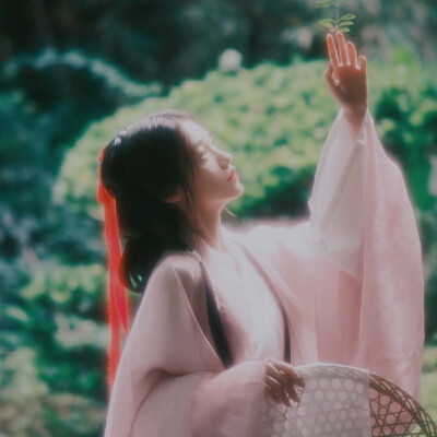 氛围感古风女生头像图片