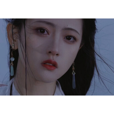氛围感古风女生头像图片