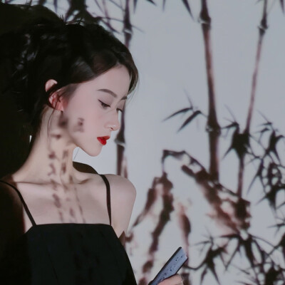 氛围感古风女生头像图片
