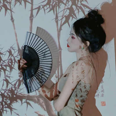 氛围感古风女生头像图片