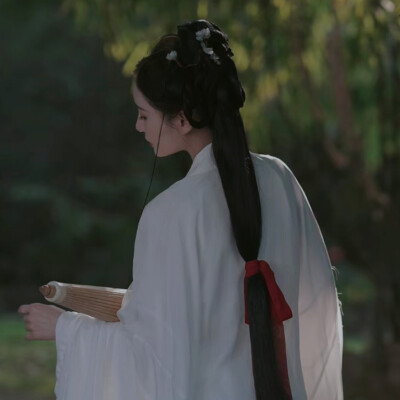 氛围感古风女生头像图片
