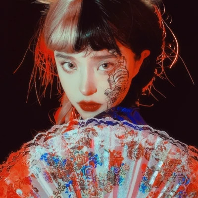 惊艳系女生头像图片