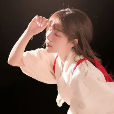 惊艳系女生头像图片