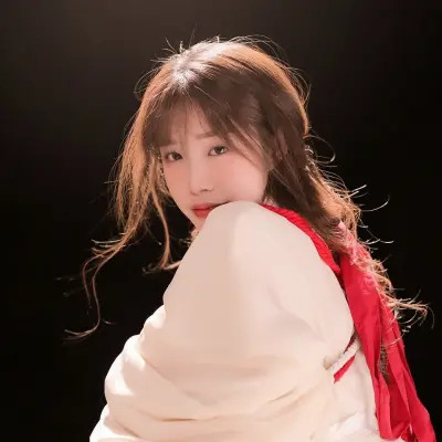 惊艳系女生头像图片