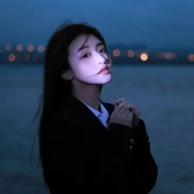 惊艳系女生头像图片