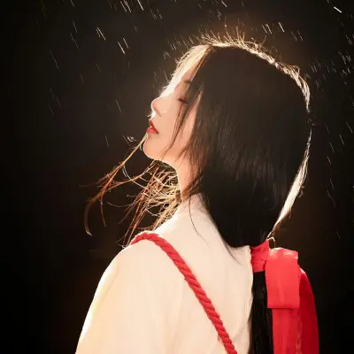 惊艳系女生头像图片