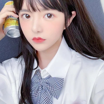 甜美风格的女生头像图片