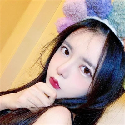 甜美风格的女生头像图片