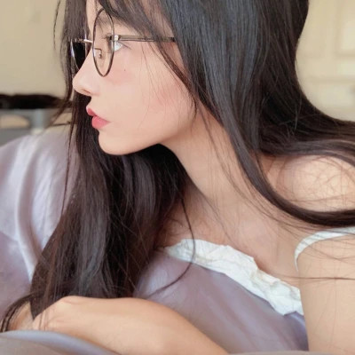 甜美风格的女生头像图片