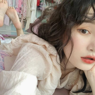 甜美风格的女生头像图片