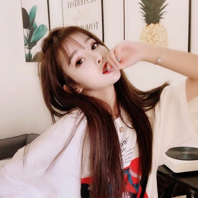甜美风格的女生头像图片