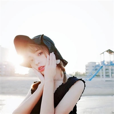 甜美风格的女生头像图片