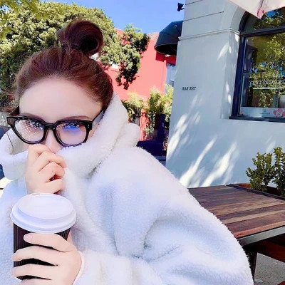 甜美风格的女生头像图片