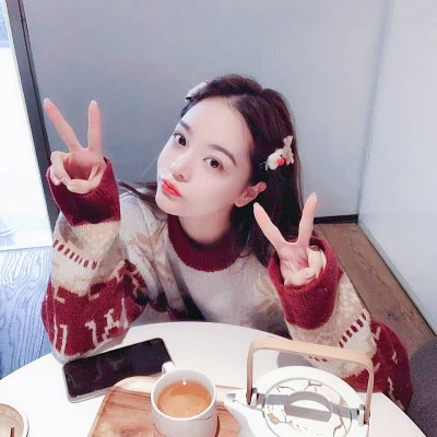 甜美风格的女生头像图片