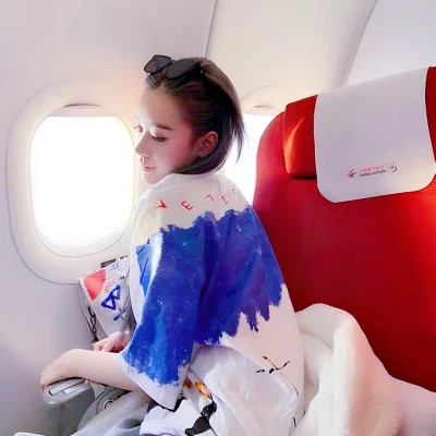 甜美风格的女生头像图片