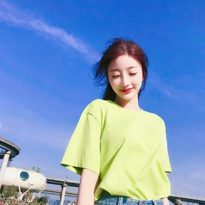 甜美风格的女生头像图片
