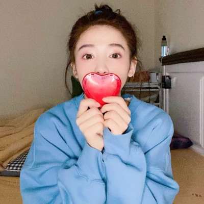 甜美风格的女生头像图片