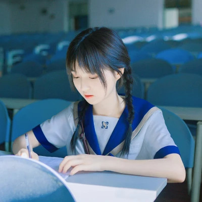 甜美风格的女生头像图片