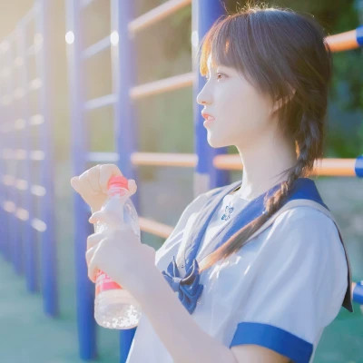 甜美风格的女生头像图片
