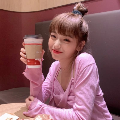 甜美风格的女生头像图片