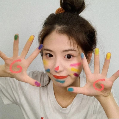 甜美风格的女生头像图片