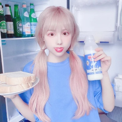 甜美风格的女生头像图片