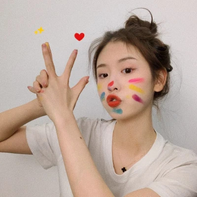 甜美风格的女生头像图片